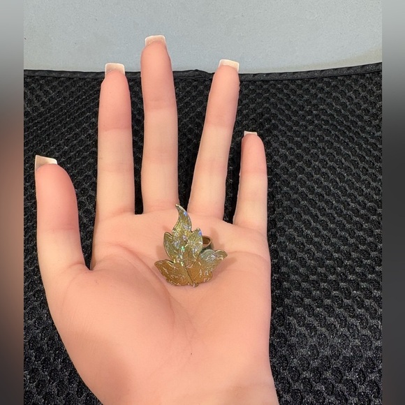 Vintage Bold Textured Maple Leaf
Cocktail Ring Unique Statement Piece Size 6 - Picture 6 of 9